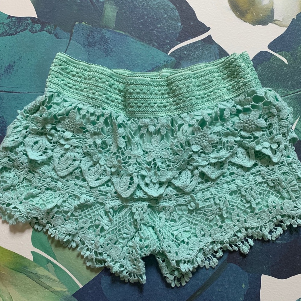 EUC Mint Shorts - Picture 3 of 3